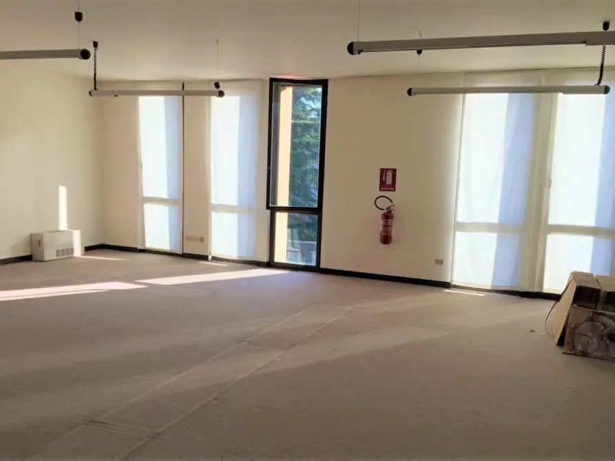 Immagine 4 di Ufficio in vendita  in Piazza Cesare Battisti, N. 5 a Thiene