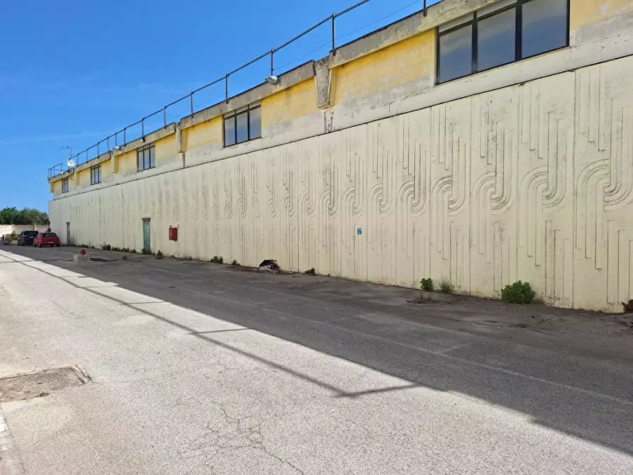 Immagine 6 di Capannone industriale in vendita  in Zona periferica a Modugno