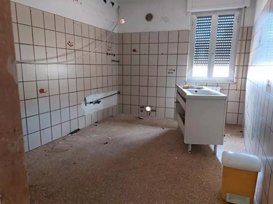 Immagine 14 di Capannone industriale in vendita  in Via Enrico Fermi, N. 8-10 a Acquaviva Picena