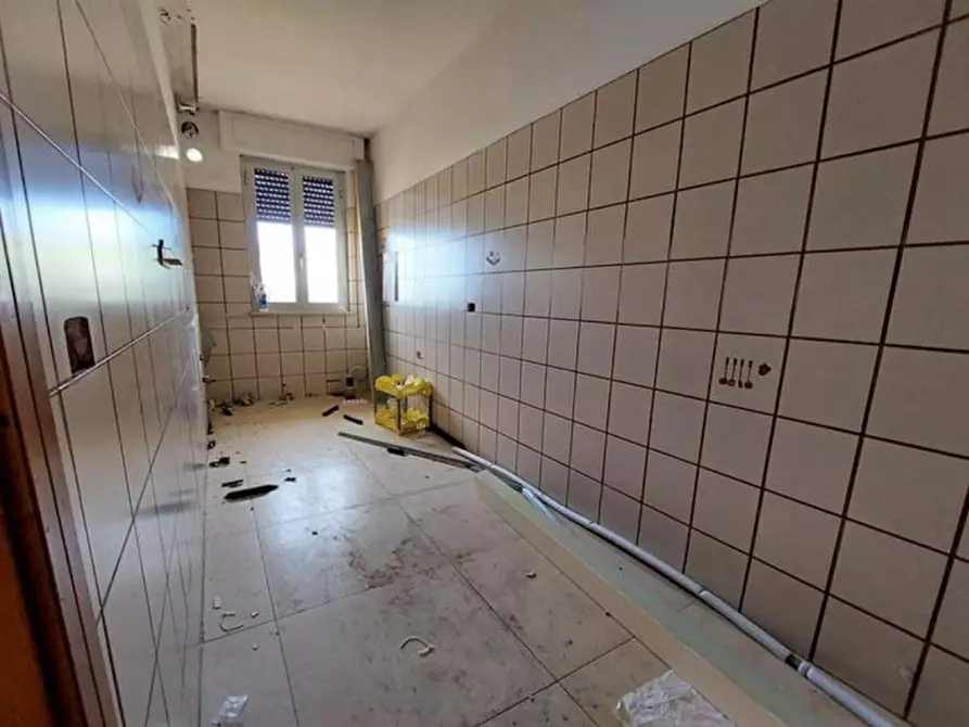 Immagine 17 di Capannone industriale in vendita  in Via Enrico Fermi, N. 8-10 a Acquaviva Picena