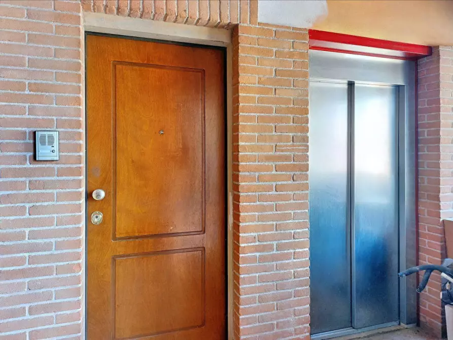 Immagine 5 di Ufficio in vendita  in Via Cesare Aroldi, N. 44 a Viadana