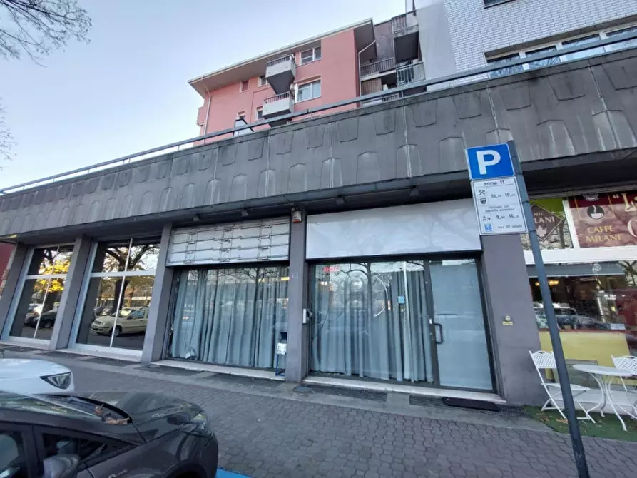 Immagine 6 di Negozio in vendita  in Viale Mentana, N. 92/b a Parma