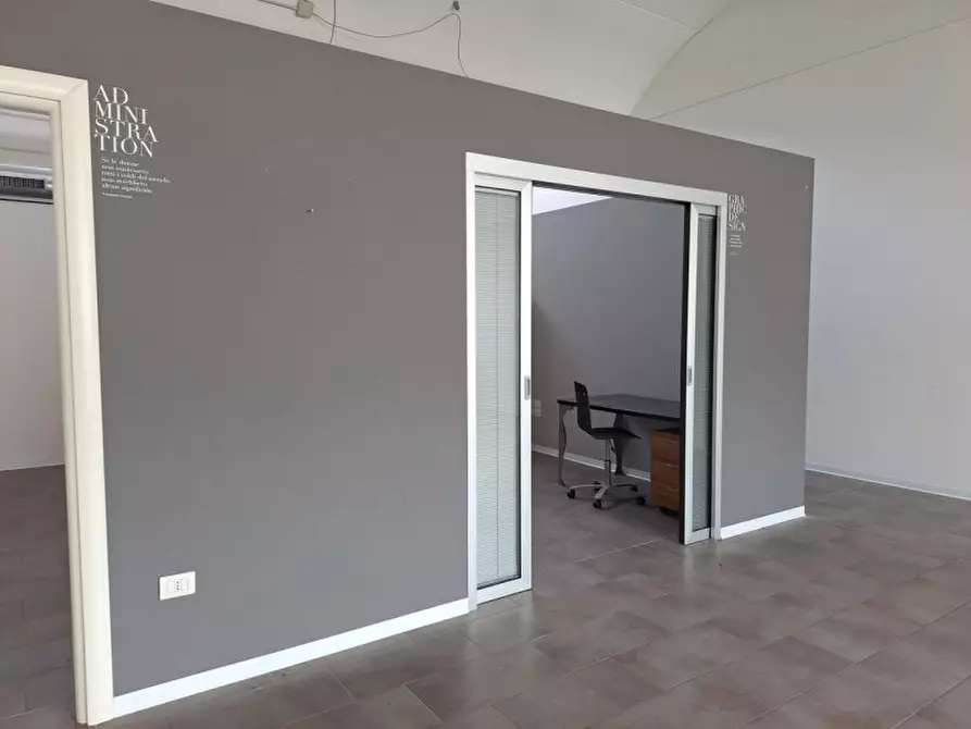 Immagine 6 di Capannone industriale in vendita  in Via Pier Santi Mattarella, 16, 30037 Scorzè VE, Italia a Scorzè