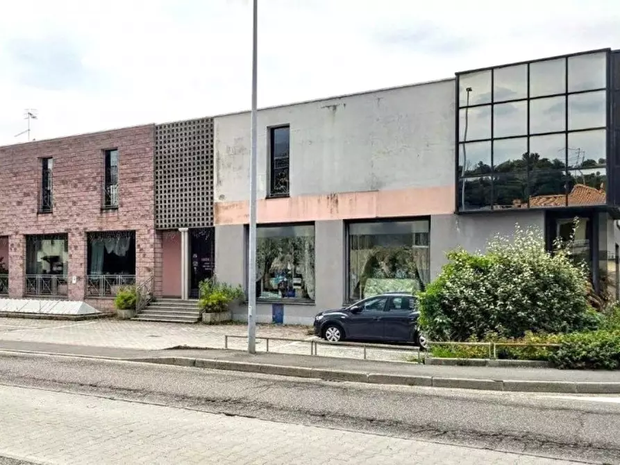 Immagine 3 di Attività commerciale in vendita  in Via Vicenza, 8, 36071 Arzignano VI, Italia a Arzignano