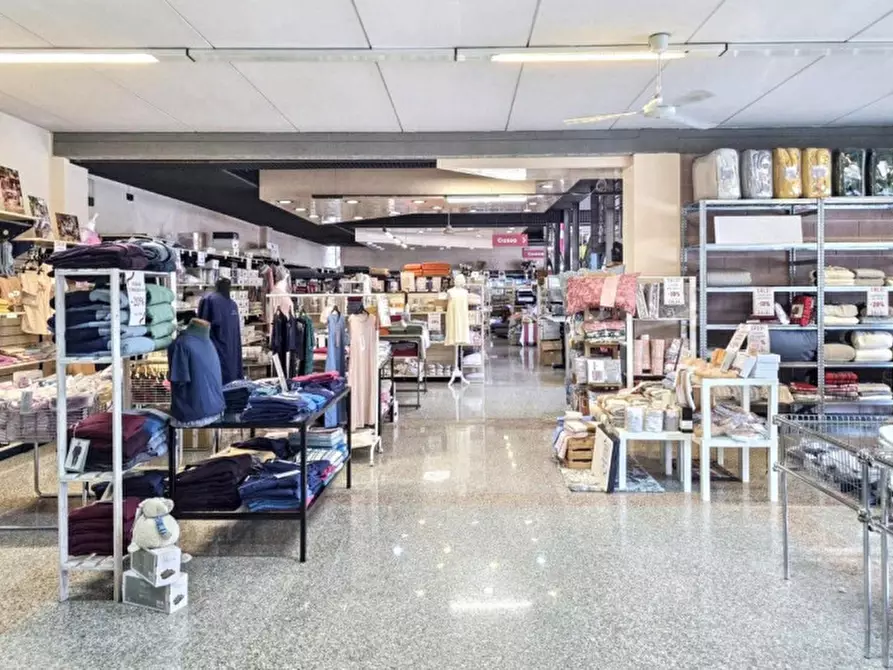 Immagine 7 di Attività commerciale in vendita  in Via Vicenza, 8, 36071 Arzignano VI, Italia a Arzignano