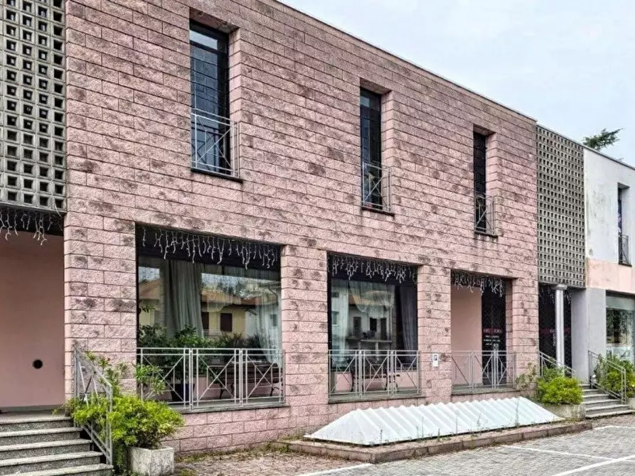 Immagine 15 di Attività commerciale in vendita  in Via Vicenza, 8, 36071 Arzignano VI, Italia a Arzignano