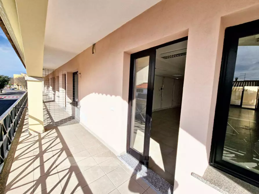 Immagine 4 di Ufficio in vendita  in Via Roma, N. 1 a Olbia