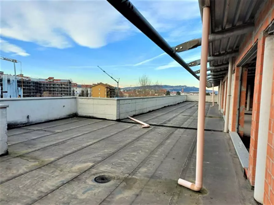 Immagine 18 di Attività commerciale in vendita  in via Edmondo De, N. snc a Alba