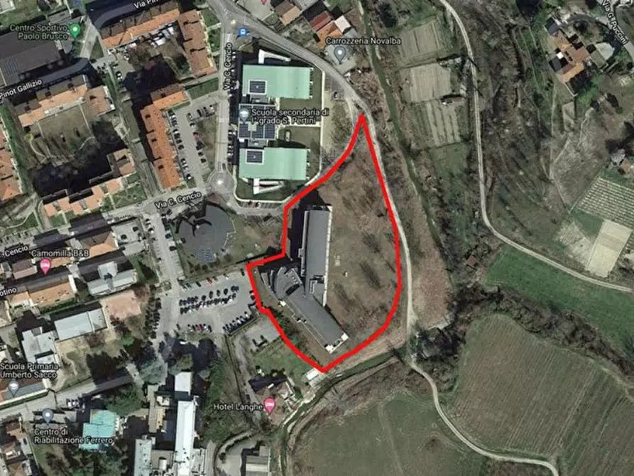 Immagine 26 di Attività commerciale in vendita  in via Edmondo De, N. snc a Alba