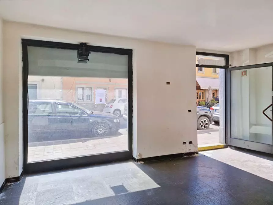 Immagine 2 di Negozio in vendita  in Via Tiberio Deciani, N. 111 a Udine