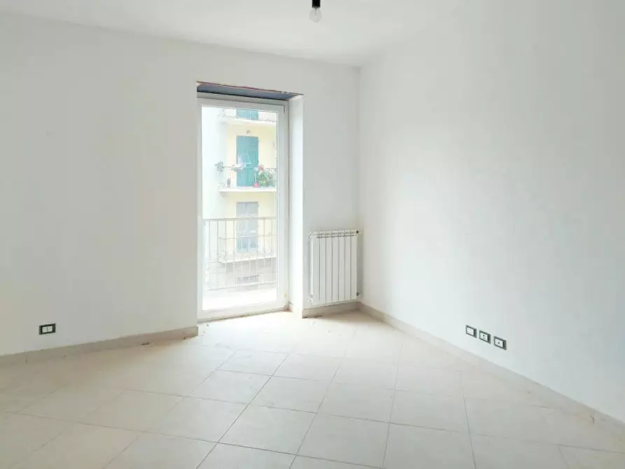 Immagine 3 di Appartamento in vendita  in Piazza Garibaldi, N. 4 a Borzonasca