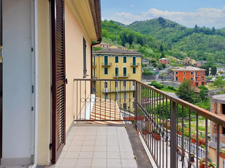 Immagine 6 di Appartamento in vendita  in Piazza Garibaldi, N. 4 a Borzonasca