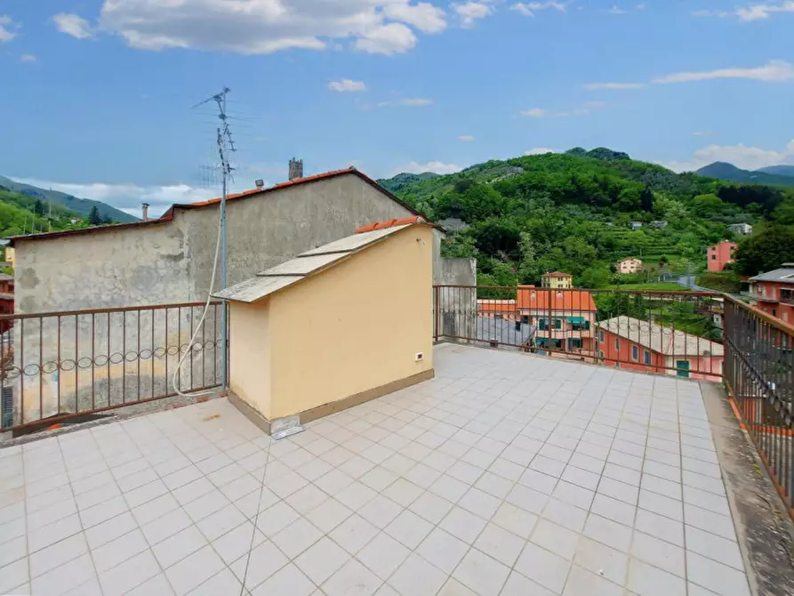 Immagine 13 di Appartamento in vendita  in Piazza Garibaldi, N. 4 a Borzonasca