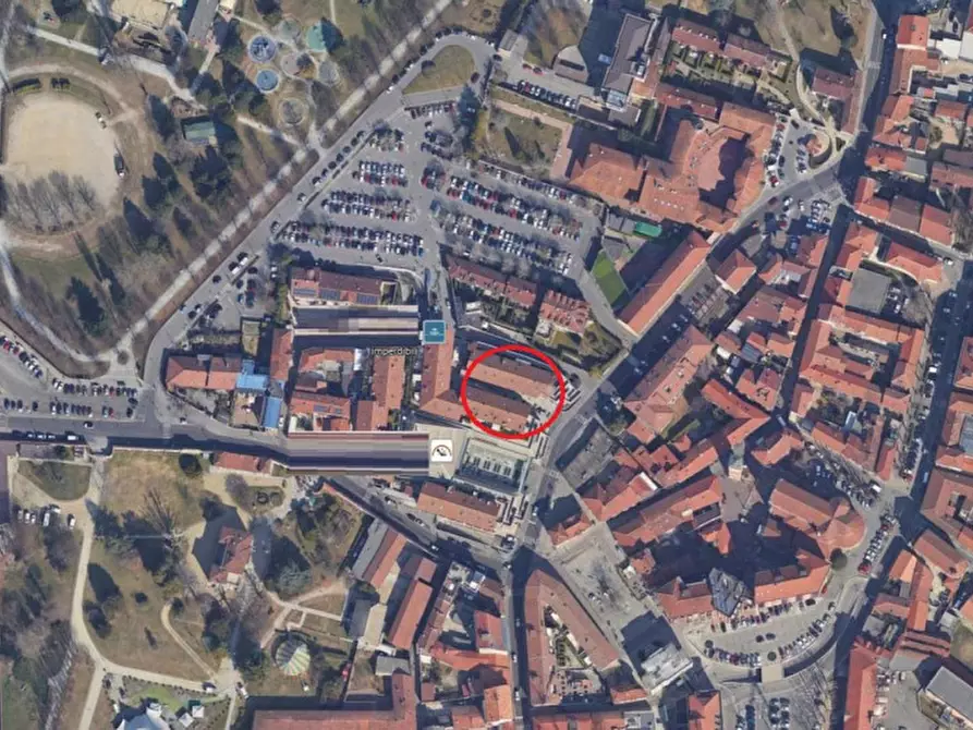 Immagine 14 di Negozio in vendita  in Via Carolina Spanna, N. 3/13 a Grugliasco