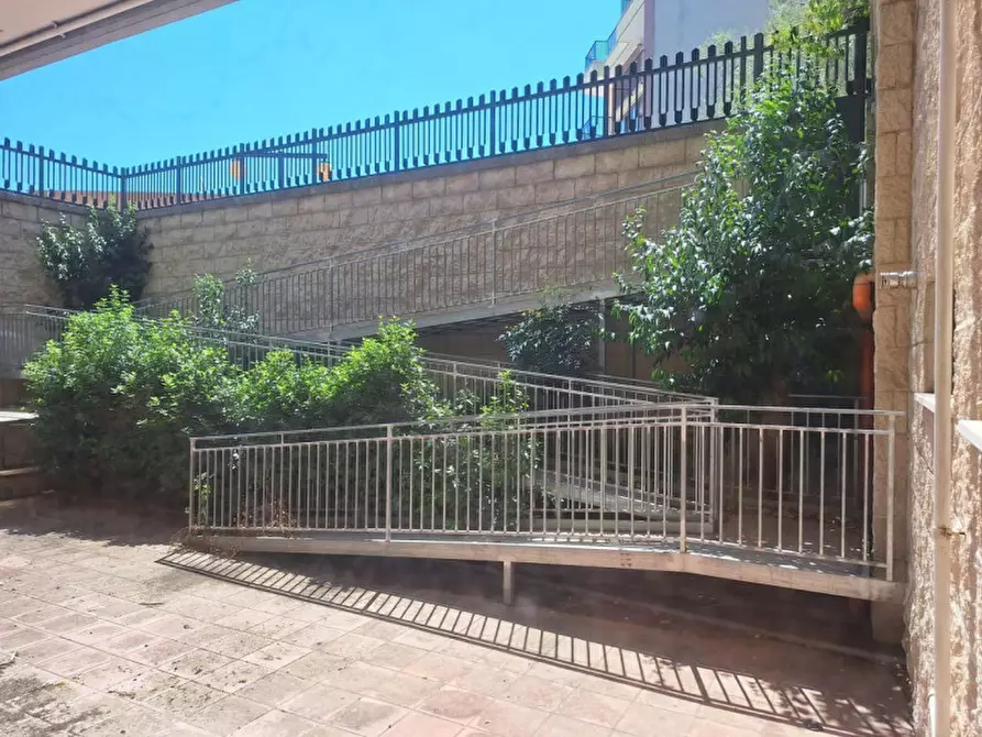 Immagine 4 di Ufficio in vendita  in Via Luigi Morelli, N. 46 a Andria