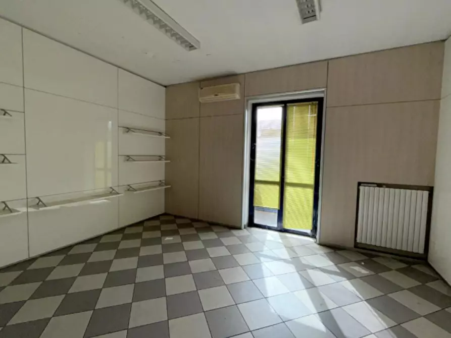 Immagine 10 di Capannone industriale in vendita  in Contrada Sant'Oronzo, N. snc a Avellino