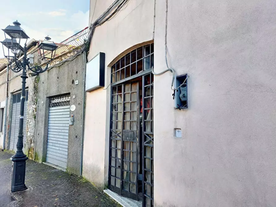 Immagine 1 di Negozio in vendita  in Corso Umberto I, N. 8 a Poggio Moiano