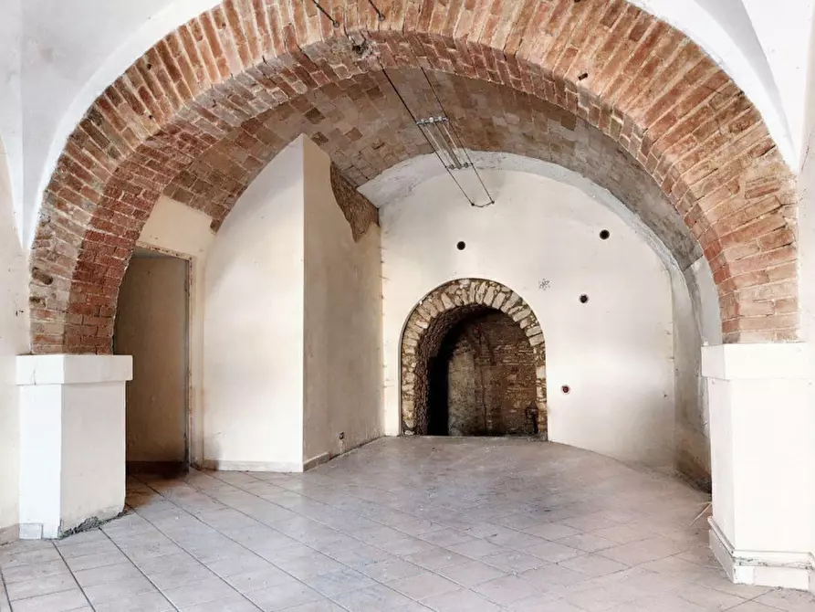 Immagine 6 di Negozio in vendita  in Corso Umberto I, N. 8 a Poggio Moiano