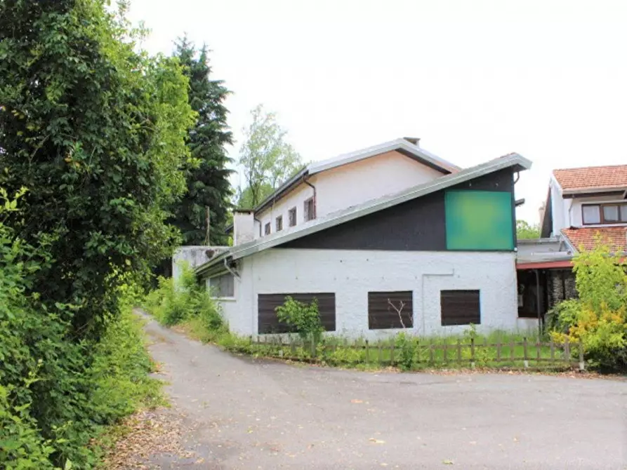 Immagine 2 di Attività commerciale in vendita  in Via Regione Ponte Ticino, N. 3 a Galliate