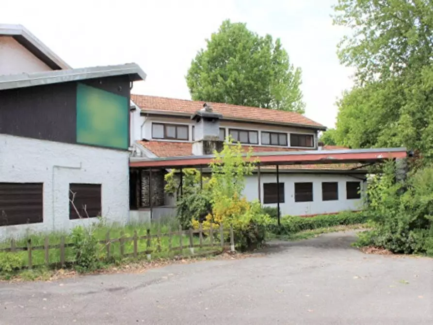 Immagine 3 di Attività commerciale in vendita  in Via Regione Ponte Ticino, N. 3 a Galliate