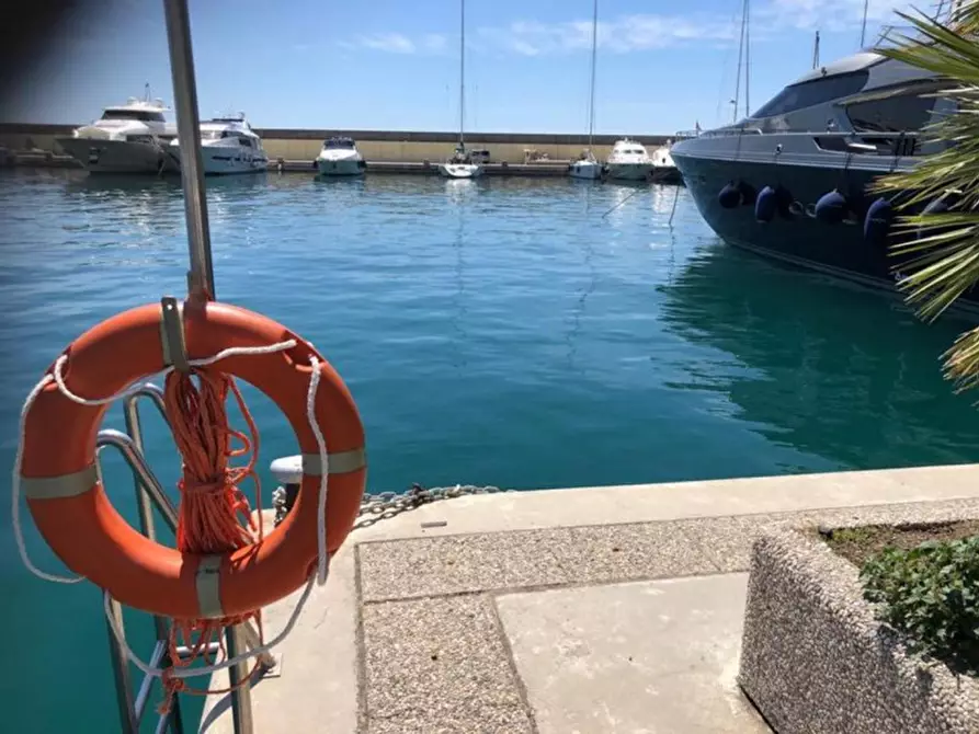 Immagine 4 di Posto auto in vendita  in via Gianni Cozzi, N. 1 a Santo Stefano Al Mare