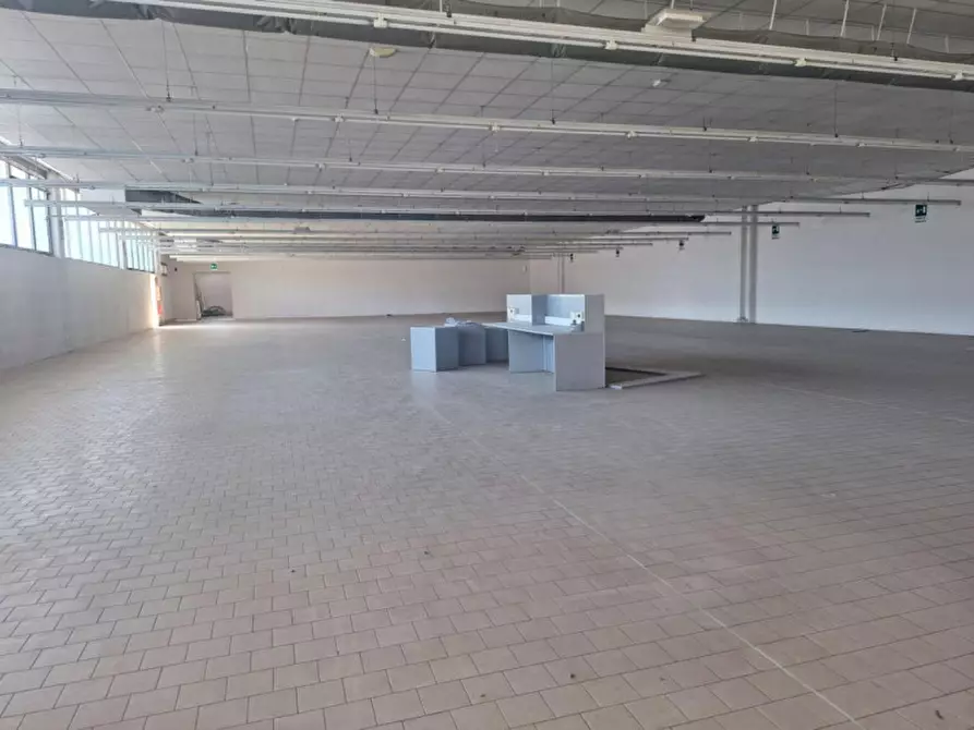 Immagine 8 di Capannone industriale in vendita  in Via Atheste, 35042 Este PD, Italia a Este