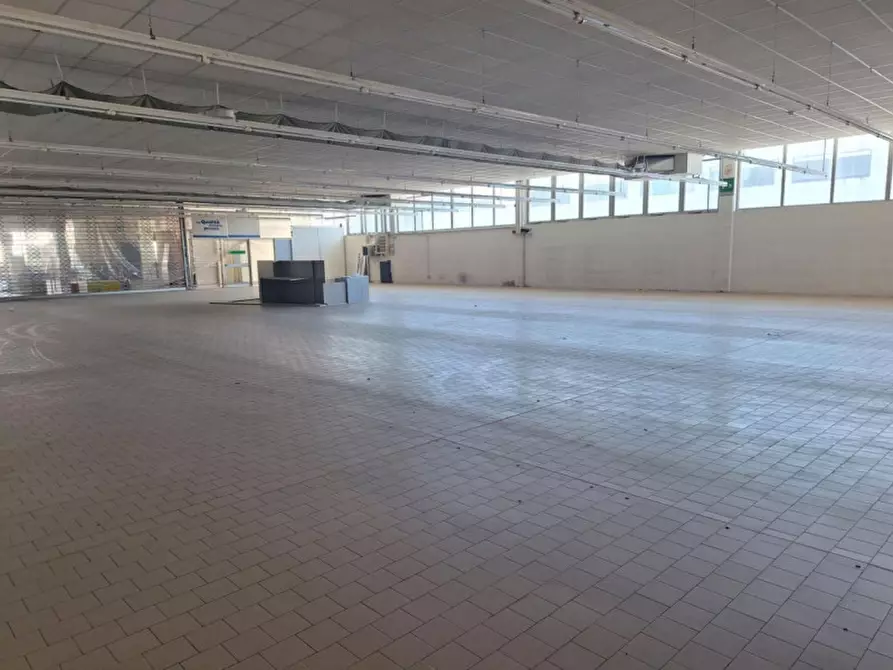 Immagine 11 di Capannone industriale in vendita  in Via Atheste, 35042 Este PD, Italia a Este