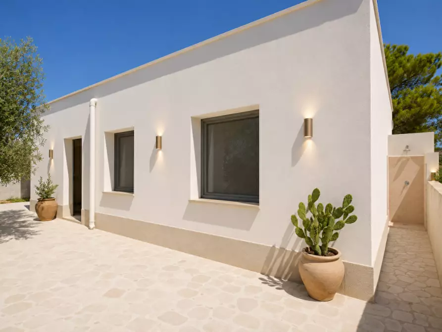Immagine 4 di Villa in vendita  in SP-91 a Ugento
