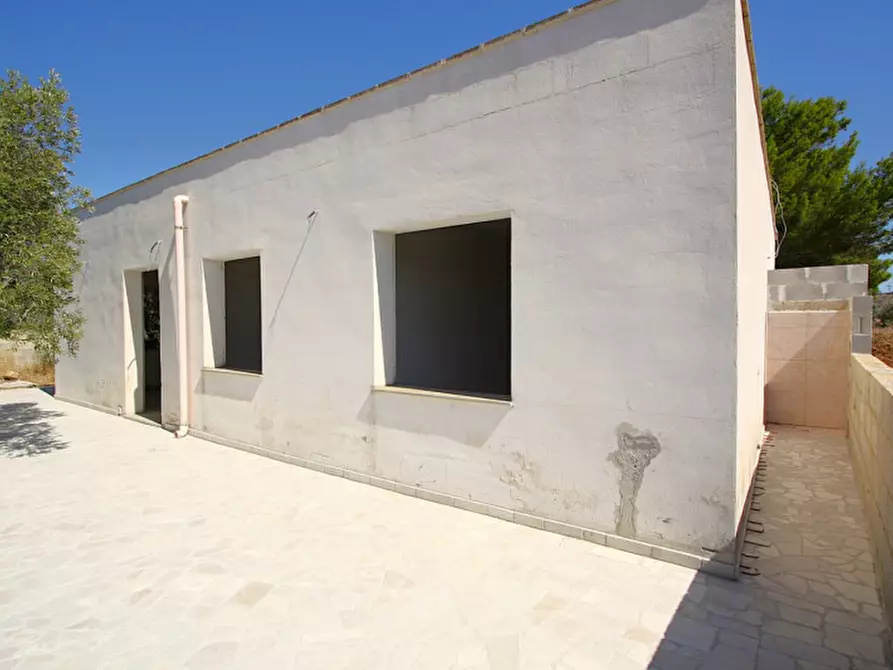 Immagine 15 di Villa in vendita  in SP-91 a Ugento