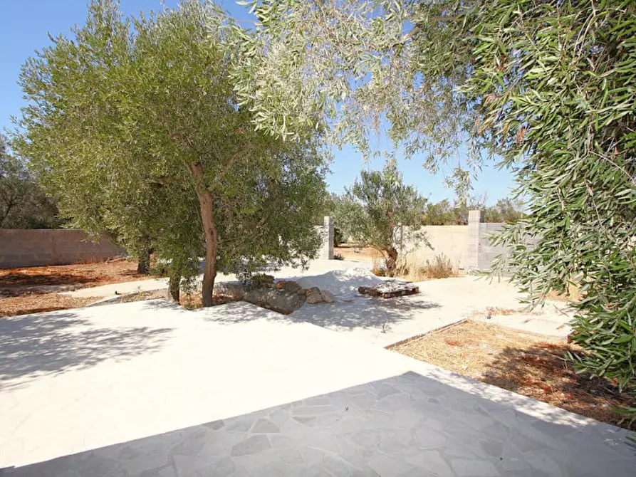 Immagine 18 di Villa in vendita  in SP-91 a Ugento