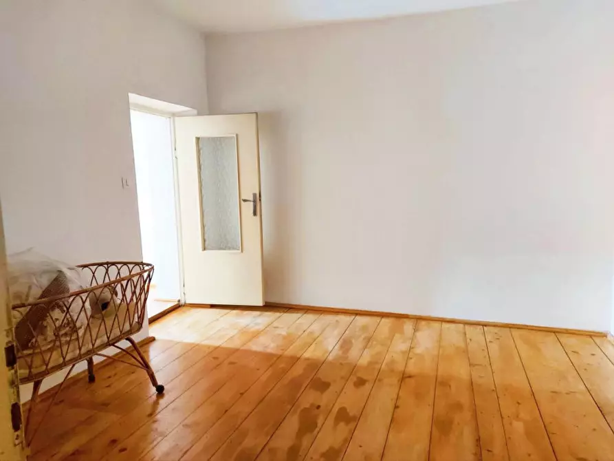 Immagine 8 di Palazzo in vendita  in Via Tres, N. 3/A a Sfruz