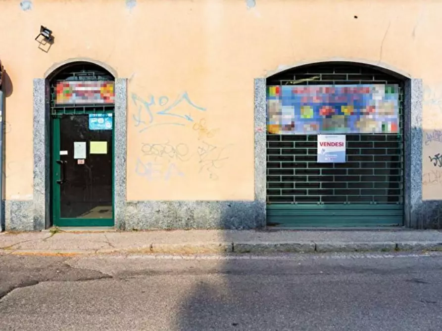 Immagine 4 di Negozio in vendita  in Via Gaetano Casati, N. 8 a Monza