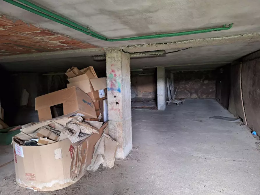 Immagine 30 di Negozio in vendita  in Strada Provinciale, N. 229 a Caltignaga