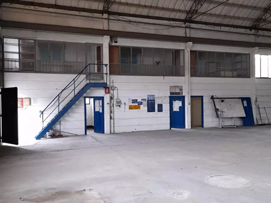 Immagine 2 di Capannone industriale in vendita  in Via Europa, 52010 Corsalone AR, Italia a Chiusi Della Verna