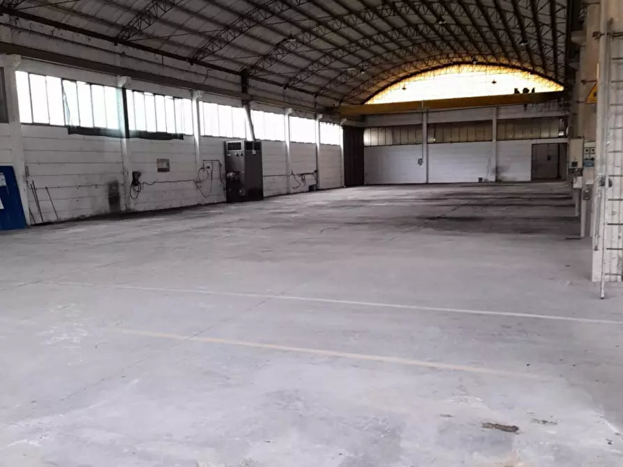 Immagine 3 di Capannone industriale in vendita  in Via Europa, 52010 Corsalone AR, Italia a Chiusi Della Verna