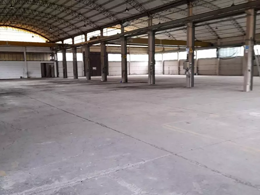 Immagine 5 di Capannone industriale in vendita  in Via Europa, 52010 Corsalone AR, Italia a Chiusi Della Verna