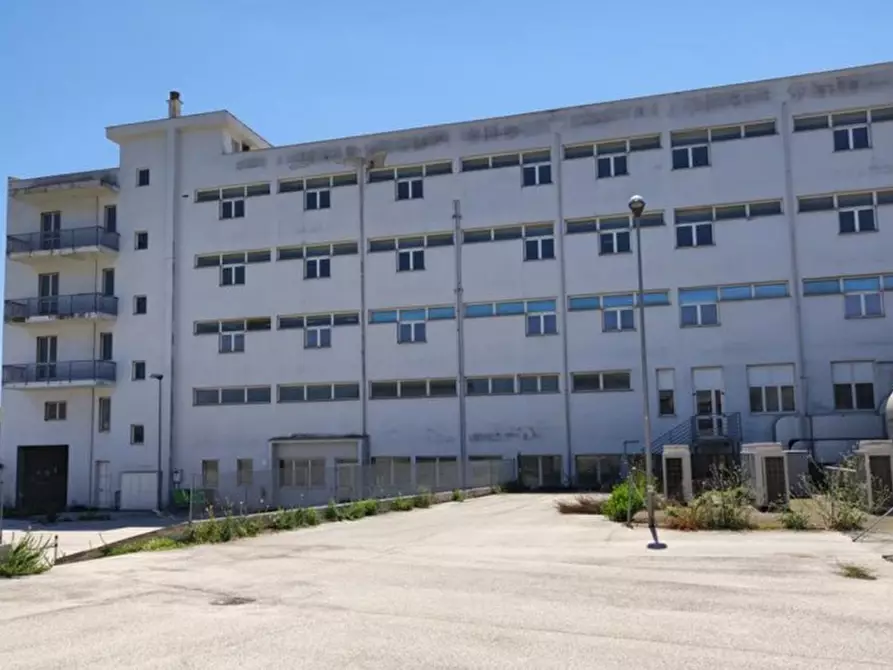 Immagine 3 di Ufficio in vendita  in Strada Provinciale 231, N. snc a Modugno