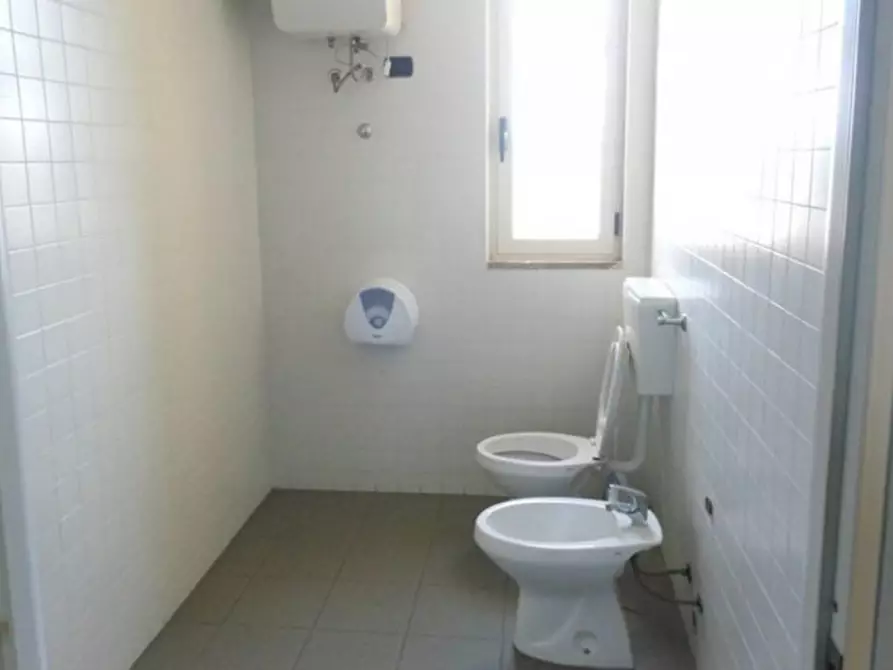 Immagine 10 di Ufficio in vendita  in Strada Provinciale 231, N. snc a Modugno