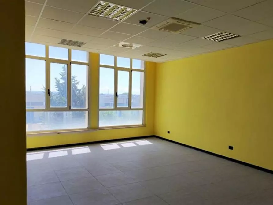 Immagine 13 di Ufficio in vendita  in Strada Provinciale 231, N. snc a Modugno