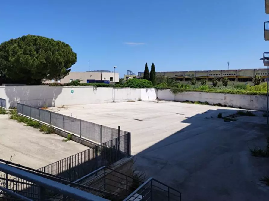 Immagine 18 di Ufficio in vendita  in Strada Provinciale 231, N. snc a Modugno