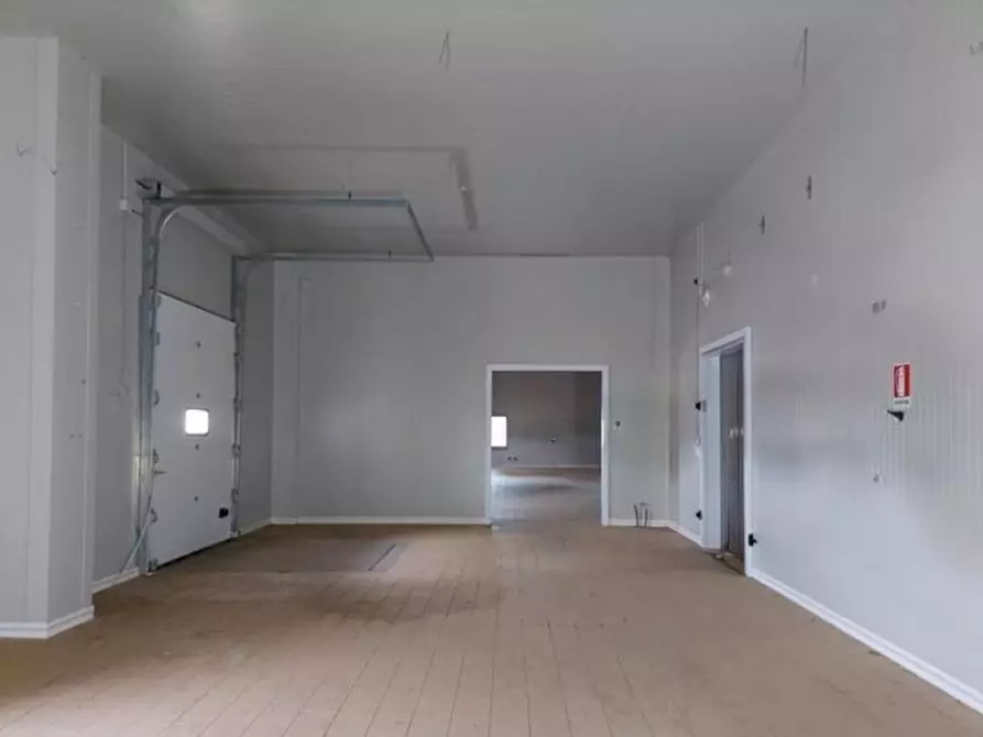 Immagine 12 di Capannone industriale in vendita  in Zona Industriale-Strada C10, N. snc a Villacidro