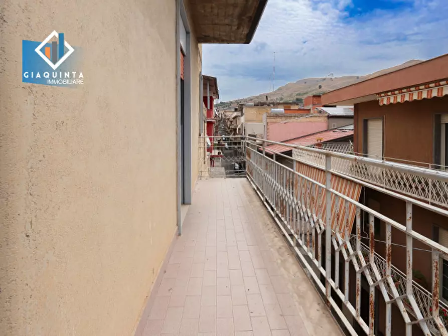 Immagine 13 di Appartamento in vendita  in Via degli Orti n. 114 a Palagonia