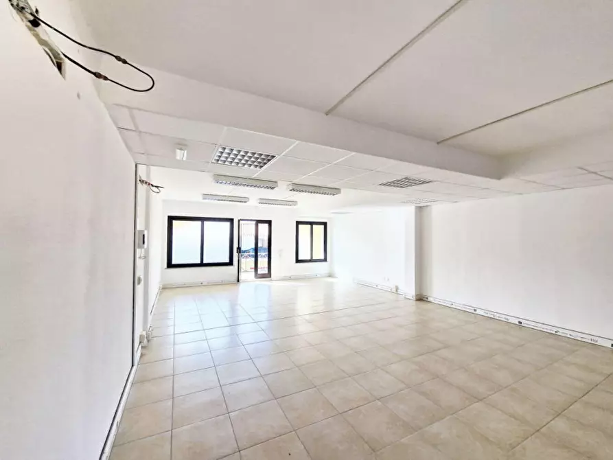 Immagine 1 di Ufficio in vendita  in Via Roma, N. 1 a Olbia