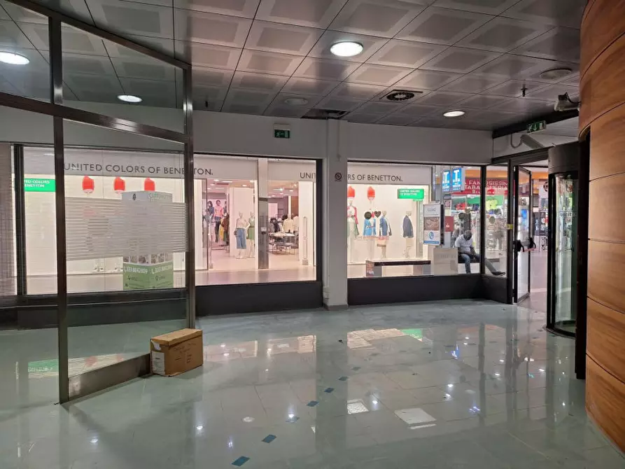 Immagine 5 di Negozio in vendita  in Via Foro Boario, 30, 48022 Lugo RA, Italia a Lugo