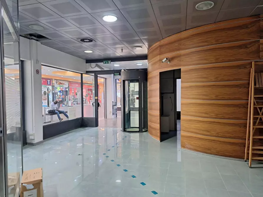 Immagine 6 di Negozio in vendita  in Via Foro Boario, 30, 48022 Lugo RA, Italia a Lugo