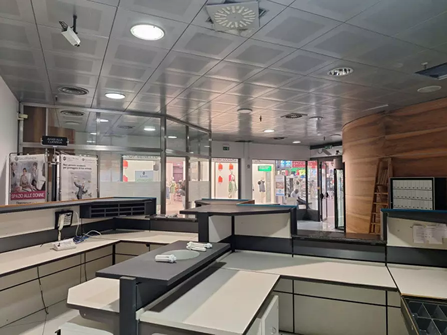 Immagine 8 di Negozio in vendita  in Via Foro Boario, 30, 48022 Lugo RA, Italia a Lugo