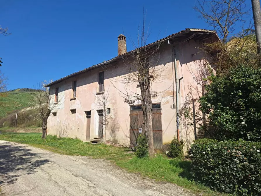 Immagine 1 di Casa indipendente in vendita  in zona tranquilla a Brisighella