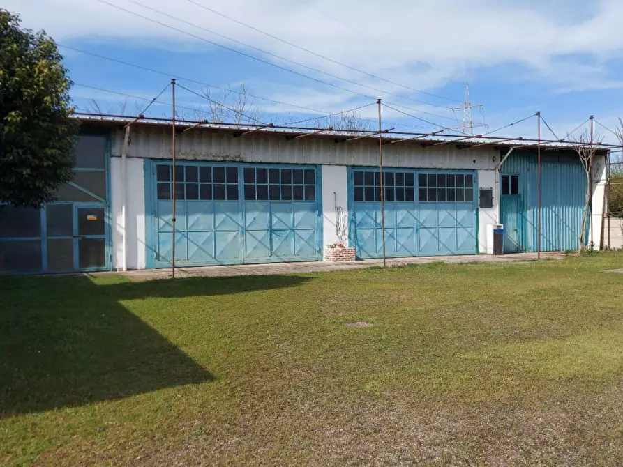 Immagine 1 di Terreno in vendita  in Via Delle Cave, N. 18 a Nerviano