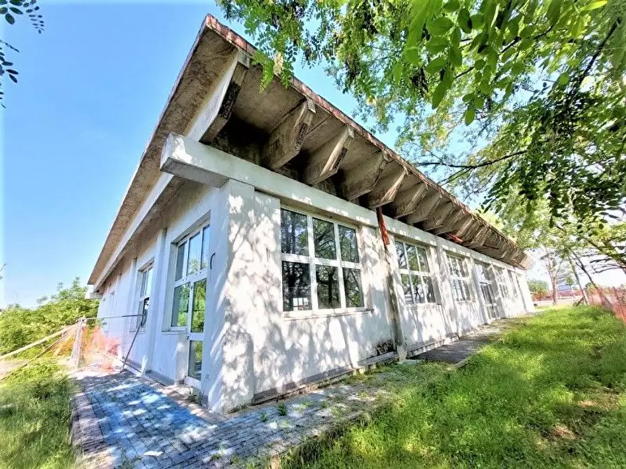 Immagine 1 di Attività commerciale in vendita  in Via Passo Lombardo, N. 1 a Cremona