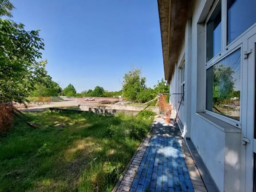 Immagine 6 di Attività commerciale in vendita  in Via Passo Lombardo, N. 1 a Cremona